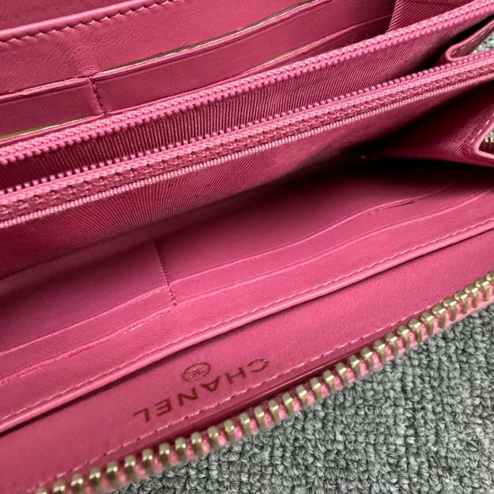 100% Authentic CHANEL Pink Leather Wallet - Picture 11 of 14